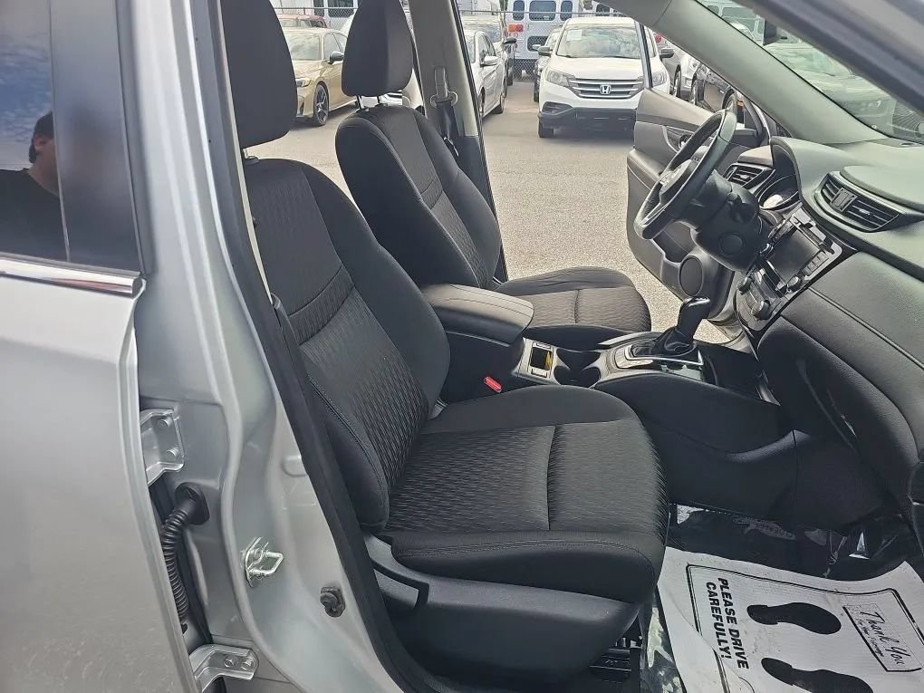 Used 2018 Nissan Rogue SV w/ Premium Package AWD/4WD image 22