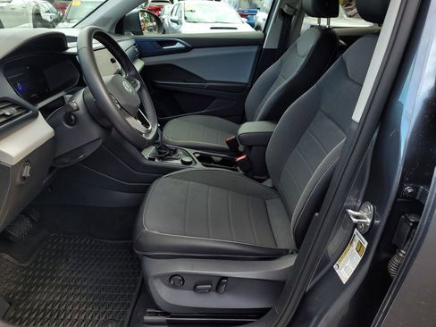 Used 2022 Volkswagen Taos SE image 17
