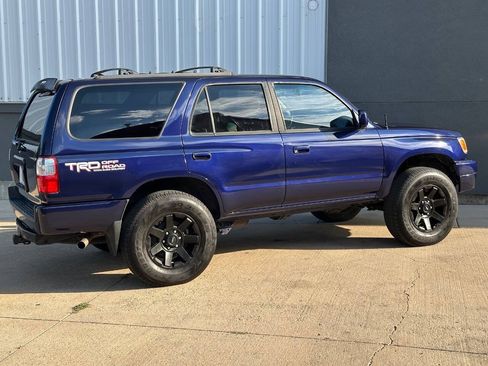 Used 2001 Toyota 4Runner SR5 w/ Upgrade Value Pkg 3 AWD/4WD image 22