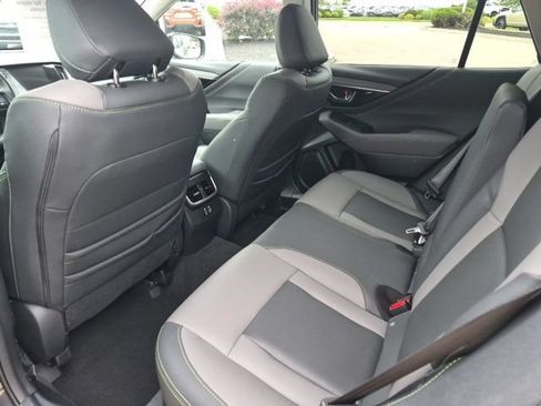 Certified 2025 Subaru Outback Onyx Edition AWD/4WD image 10