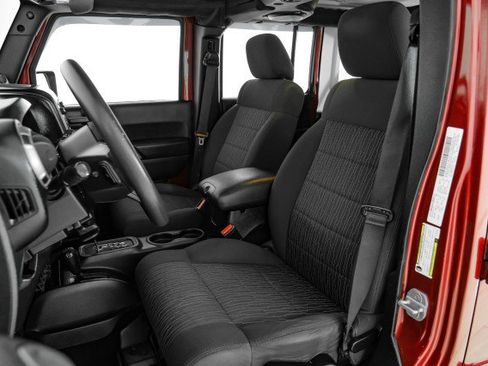 Used 2012 Jeep Wrangler Unlimited Sport image 29