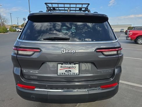 Used 2022 Jeep Grand Cherokee L Limited image 4