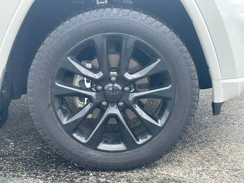 Used 2020 Jeep Grand Cherokee Altitude image 9