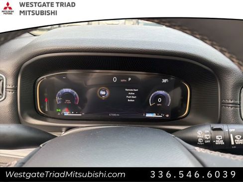 Used 2024 Jeep Wagoneer L Series II image 15