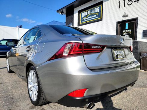 Used 2016 Lexus IS 300 AWD image 3
