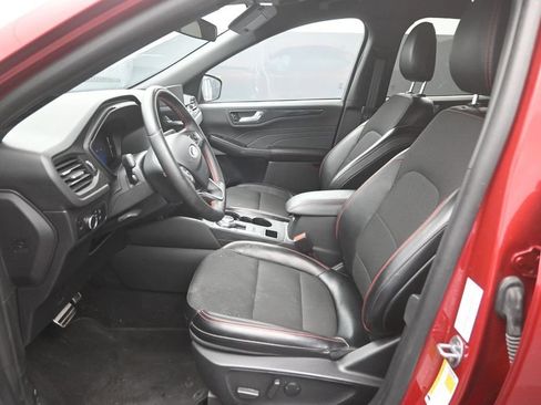 Certified 2024 Ford Escape ST-Line w/ Tech Pack #1 FWD image 18