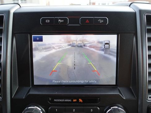 Used 2022 Ford F250 XLT w/ Black Appearance Package image 38