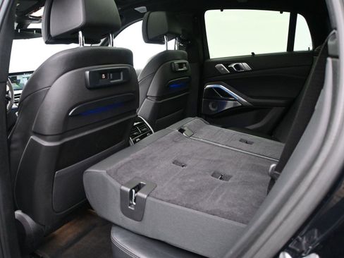 Used 2021 BMW X6 M50i w/ Executive Package image 11