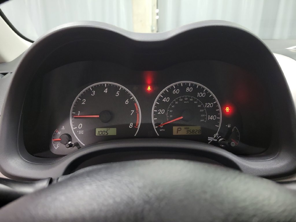 Used 2013 Toyota Corolla LE FWD image 23