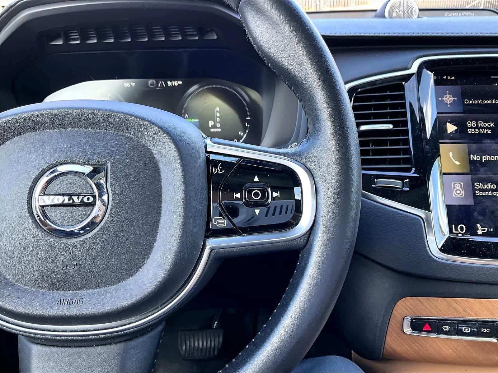 Used 2018 Volvo XC90 T8 Inscription w/ Convenience Package AWD/4WD image 14