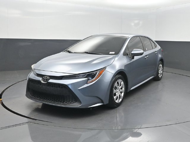 Used 2022 Toyota Corolla LE FWD image 1