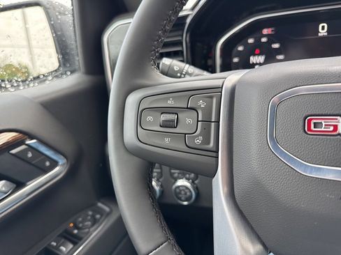 New 2026 GMC Sierra 1500 Elevation image 15