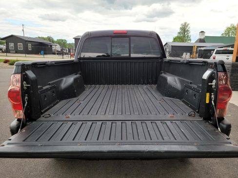 Used 2013 Toyota Tacoma 4x4 Access Cab w/ Convenience Pkg image 15