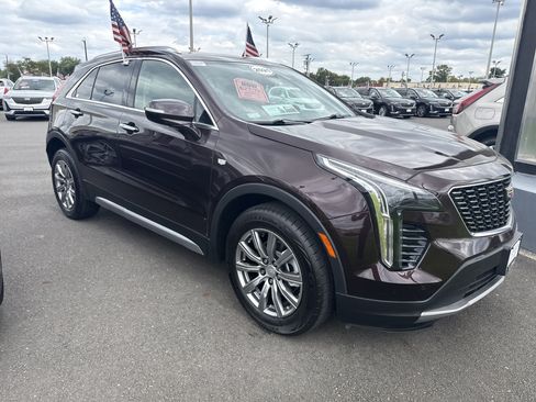 Used 2021 Cadillac XT4 Premium Luxury image 5