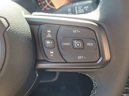 New 2025 Jeep Gladiator Sport image 13