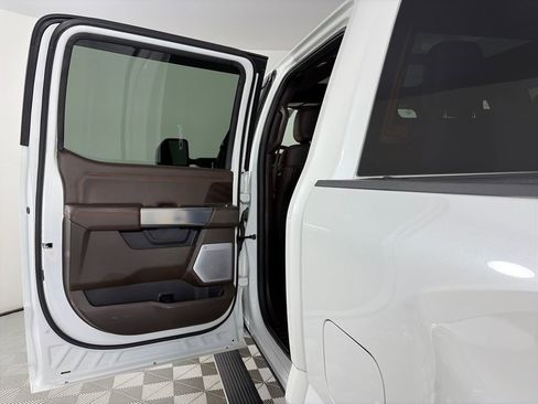 Used 2025 Ford F450 King Ranch w/ Chrome Package image 12