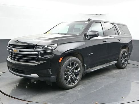 Used 2023 Chevrolet Tahoe LT w/ LT Signature Package AWD/4WD image 5