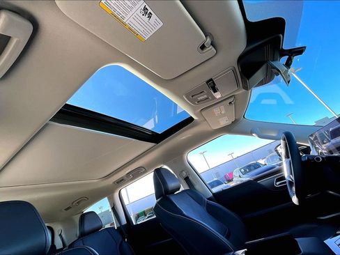 Certified 2025 INFINITI QX80 Luxe image 22