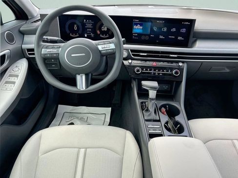 New 2026 Hyundai Sonata SE FWD image 16