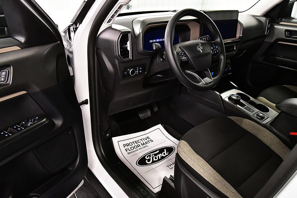 Used 2025 Ford Bronco Sport Big Bend AWD/4WD image 15