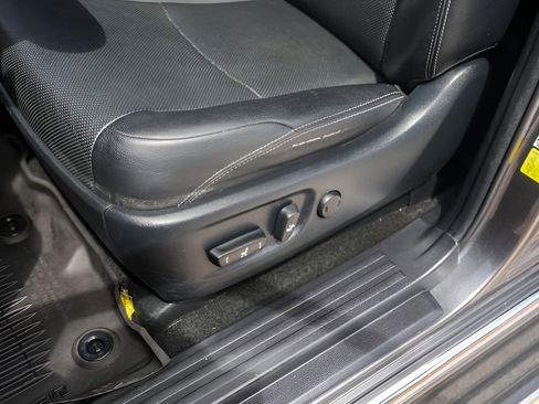 Used 2021 Toyota 4Runner Limited AWD/4WD image 8