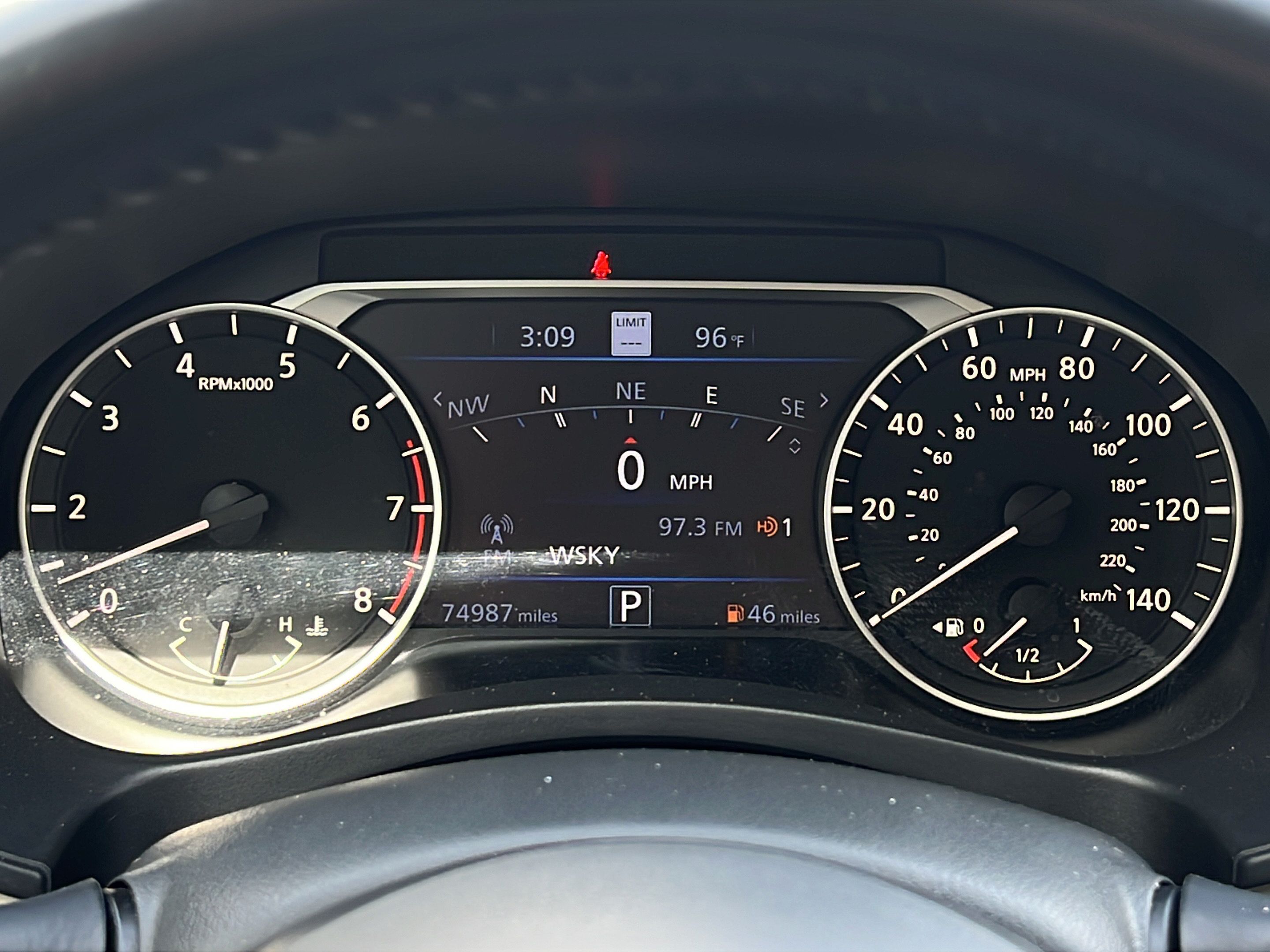 Used 2020 Nissan Altima 2.5 Platinum FWD image 23