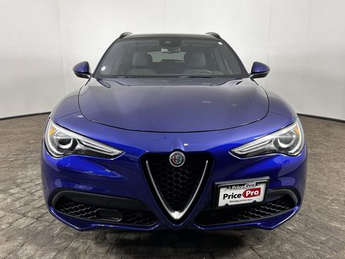Used 2022 Alfa Romeo Stelvio Ti AWD/4WD image 2