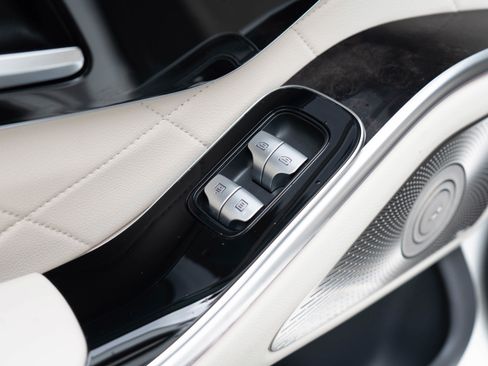 Used 2021 Mercedes-Benz S 580 4MATIC Sedan image 31