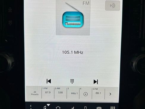 Used 2024 RAM 3500 Laramie image 27