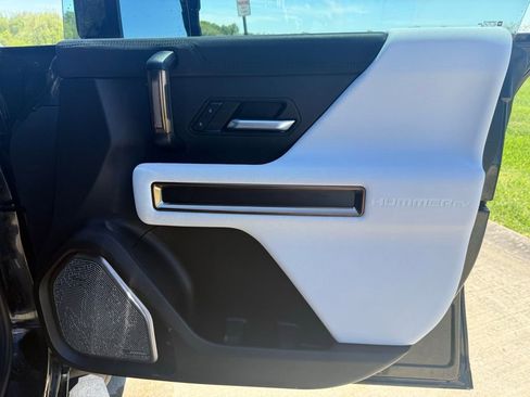Used 2025 GMC Hummer EV 3X w/ LPO, Illumination Package AWD/4WD image 23