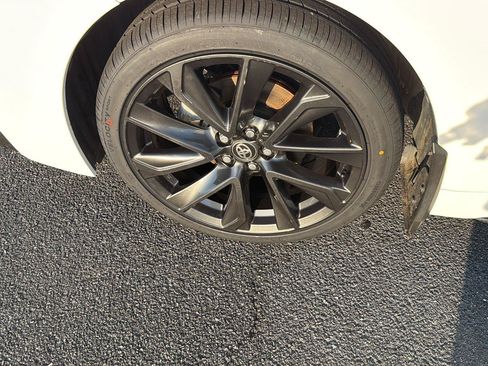 Used 2024 Toyota Corolla SE FWD image 34