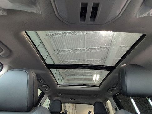 New 2026 Subaru Ascent Limited AWD/4WD image 18