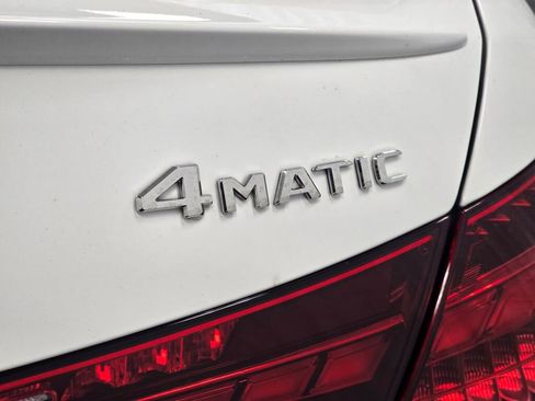 Used 2025 Mercedes-Benz C 300 4MATIC Sedan image 32