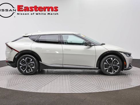 Used 2022 Kia EV6 Wind w/ Wind Technology Package AWD/4WD image 4