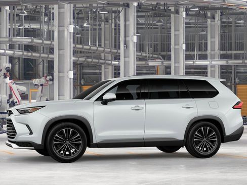 New 2026 Toyota Grand Highlander AWD Hybrid image 3
