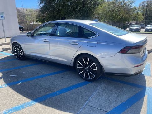 Used 2024 Honda Accord Touring image 6