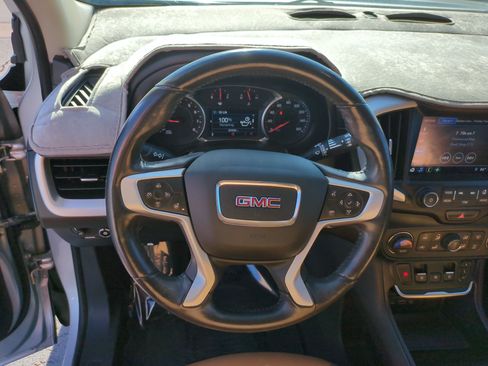 Used 2018 GMC Terrain SLT w/ Preferred Package FWD image 16