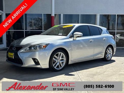 Used 2015 Lexus CT 200h w/ Navigation Package FWD image 8