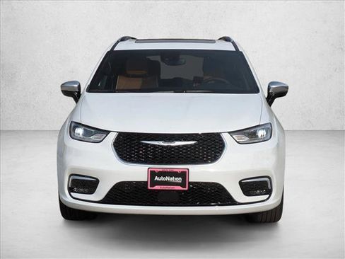 New 2026 Chrysler Pacifica Pinnacle FWD image 6