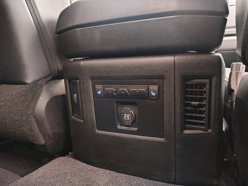 Used 2018 RAM 1500 Laramie w/ Convenience Group image 34