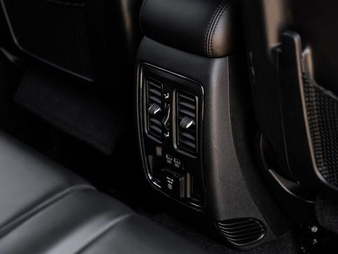 Used 2022 Jeep Grand Cherokee Limited w/ Tech Group image 49