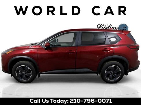 Used 2025 Nissan Rogue SV image 4