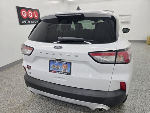 Used 2021 Ford Escape SE FWD image 8