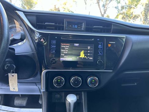 Used 2017 Toyota Corolla L w/ Carpet Mat Package (TMS) image 13