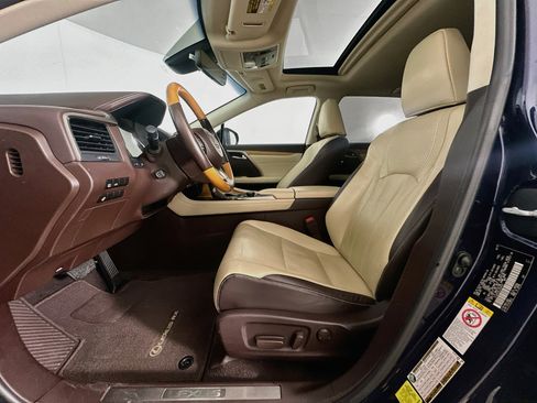 Used 2018 Lexus RX 350L FWD w/ Premium Package image 13