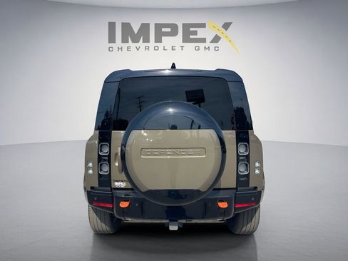 Used 2024 Land Rover Defender 110 X AWD/4WD image 4