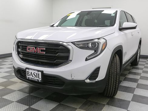 Used 2018 GMC Terrain SLE image 4