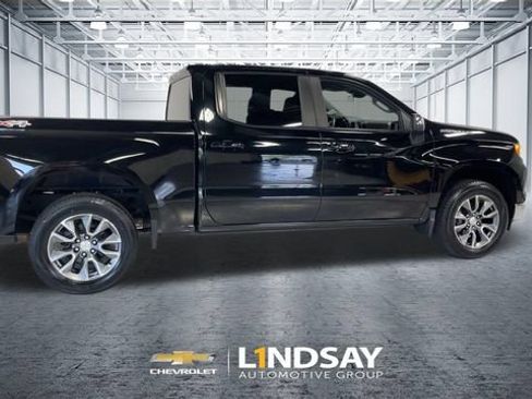 Used 2024 Chevrolet Silverado 1500 LT AWD/4WD image 2