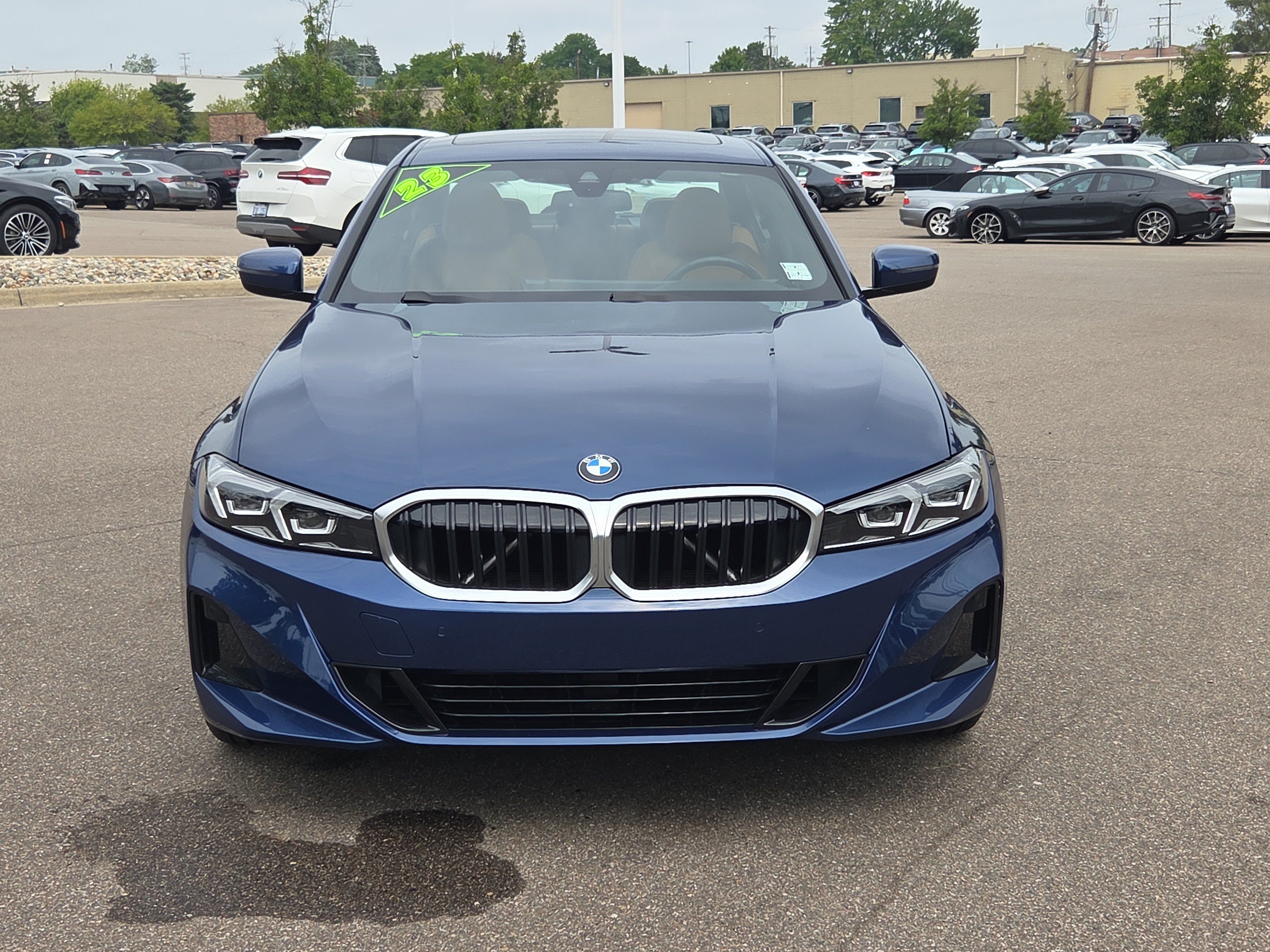 Certified 2023 BMW 330i xDrive Sedan w/ Premium Package AWD/4WD image 7