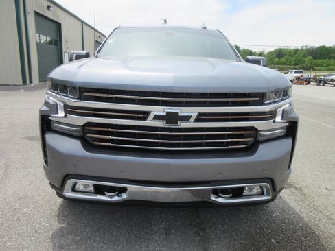 Used 2022 Chevrolet Silverado 1500 High Country AWD/4WD image 17